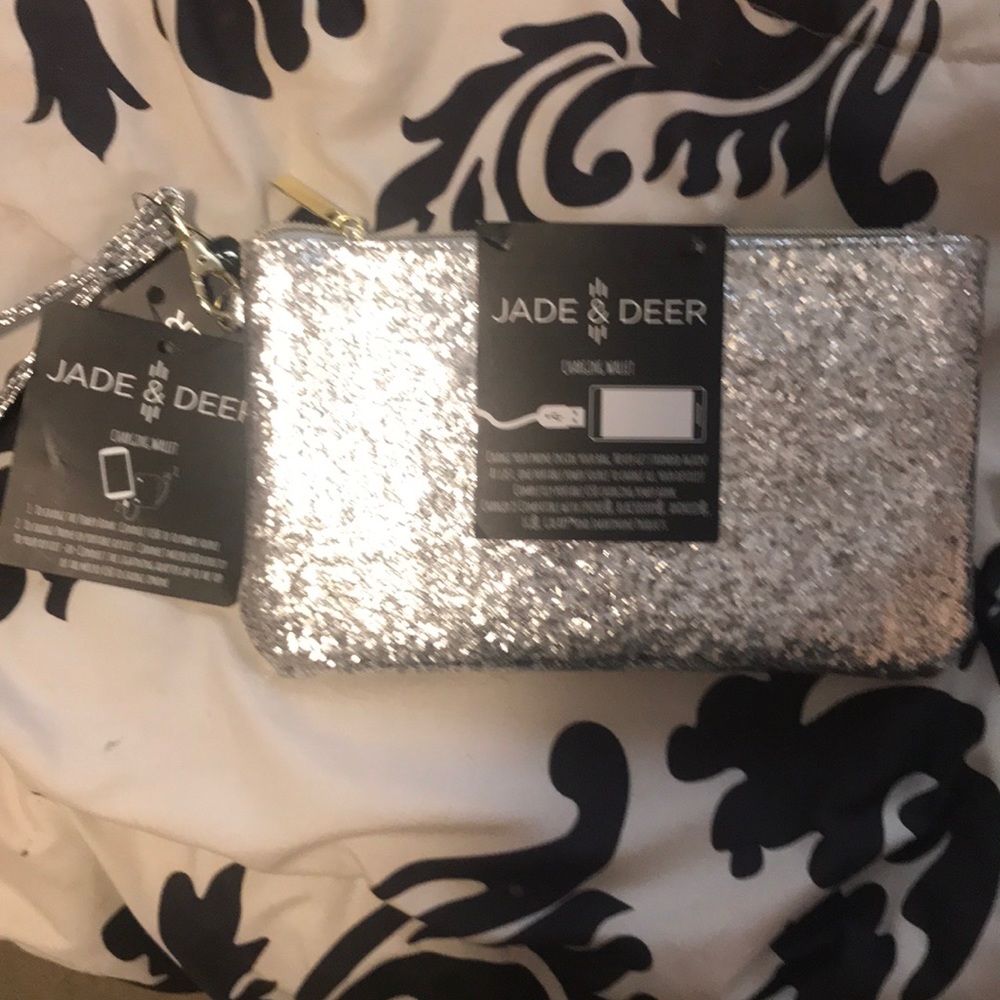 cellphone charging wristlet